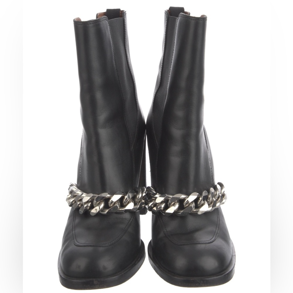 Givenchy Chelsea Boots